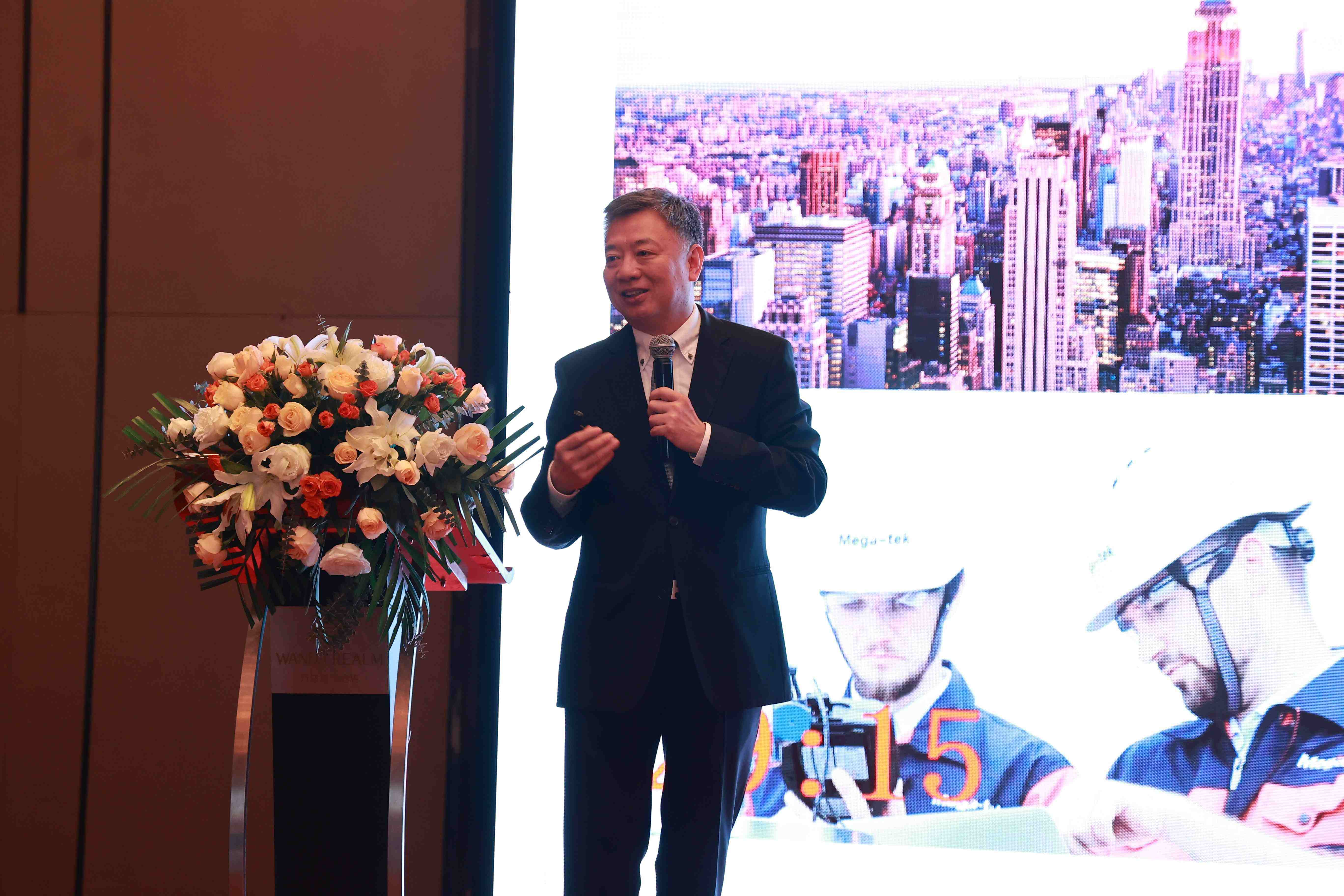 2G0A3644(1)(1) 2G0A3644(1)(1)