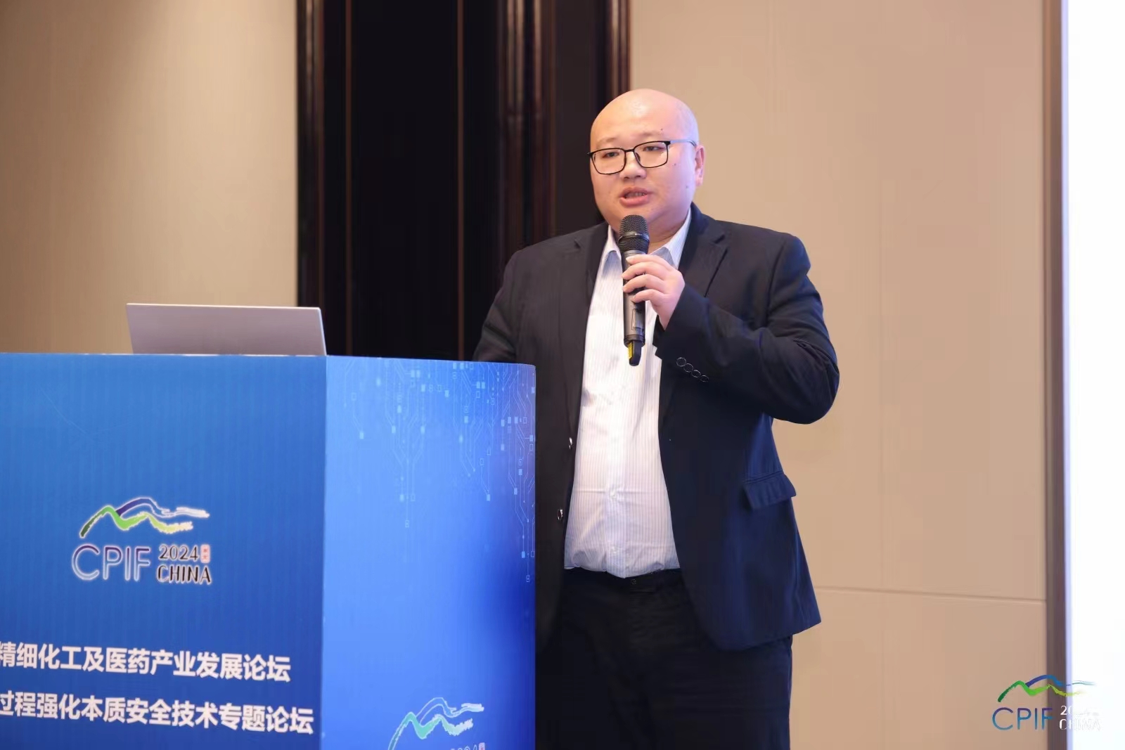 1714282098663 1714282098663